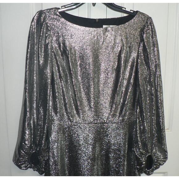 Eliza J Women's 3/4 Sleeve Fit & Flare Dress in Metallic Silver Size 6 MSRP $168 - Picture 4 of 6